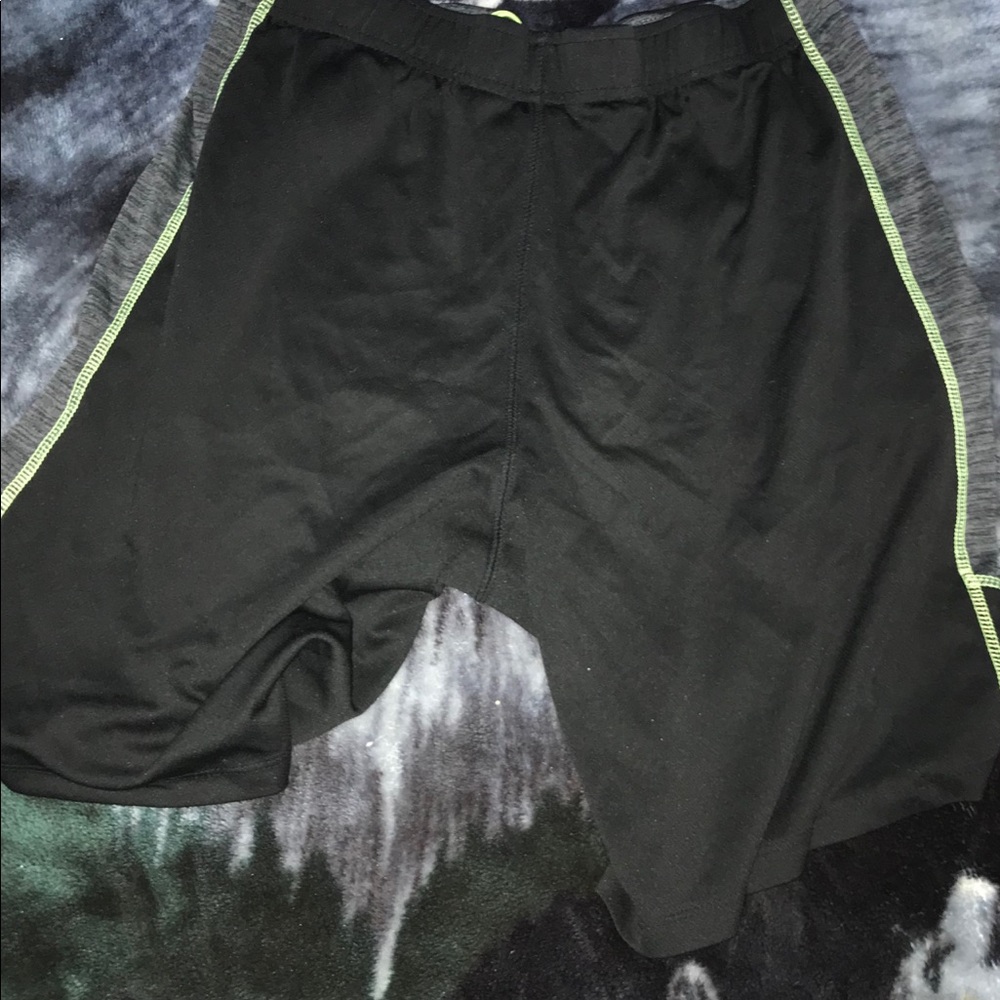 Shorts - Picture 2 of 2